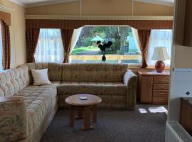 40 Glenfinart Caravan Park, hotel v destinácii Dunoon