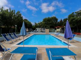 Camping Miraflores, hotel sa Rapallo