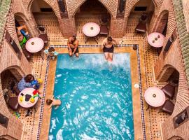 Riad Challa Restaurant & Spa, hotel in Marrakesh