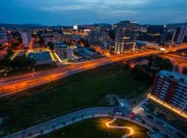 Air-Conditioned City View Apartment 24h check-in