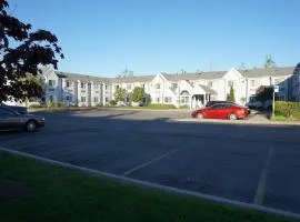 CenterWay Hotel Tonawanda