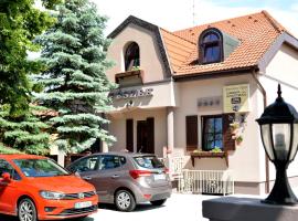 Fészek Fogadó - Pension Nest, B&B in Mosonmagyaróvár