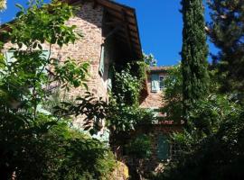 Casteljosse - nature calme et sérénité, hotel ieftin din Viala-du-Tarn