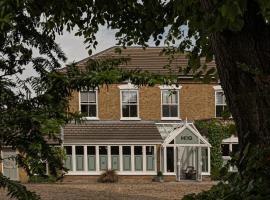 The Hog Hotel, hotel in Lowestoft