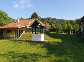 Kula House Vrdnik, Hotel mit Parkplatz in Vrdnik