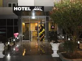 Hotel Miki