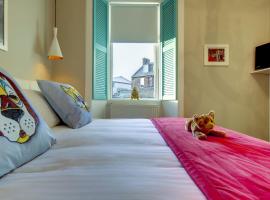 Tiffanys - Coorie Doon Stays, hotel en Prestwick