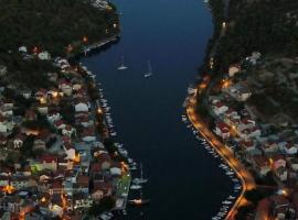 Apartments Martinović, hotel din Zaton