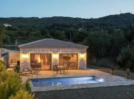 David's Villas - Private Pool & Scenic Surroundings