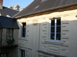 Le Refuge Des Cordeliers, apartment in Laon