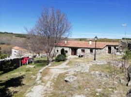Casa Rural La Pontezuela Abajo, casă la țară din Navarredonda de Gredos