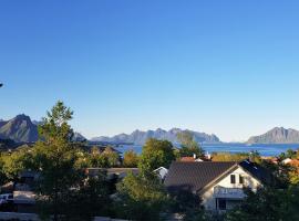 Holiday house in Lofoten, hotelli kohteessa Kabelvåg