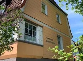 SweetDreams - Stadtvilla von 1936 - bis 8 Pers - 150qm - 5 Schlafzimmer - 2 Bäder - Hunde willkommen