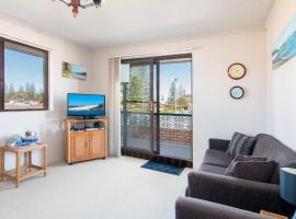 Seabreeze 4 opposite the bowling club Tuncurry, Strandhaus in Tuncurry