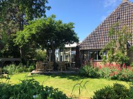 Hotel De Horper Wielen, hotel v destinaci Kaard