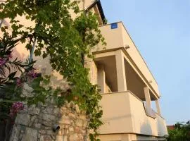 Studio apartmani Šverko