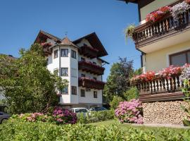 Hotel Alpenblick Attersee-Seiringer KG, hotel em Attersee am Attersee