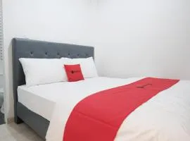 RedDoorz near Taman Palem