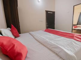 OYO 42870 Hotel Gorband, hotel v destinaci Sāwarda