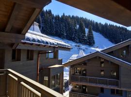 les 7 laux immobilier chalet E, hotel near Piscine, Prapoutel