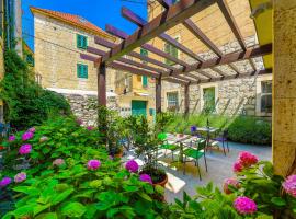 Apartments Veig Palace