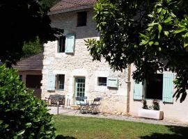 Gîte entre Vignes et Montagne, Hotel in Lhuis