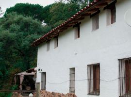 La Toscana, country house in Linares de la Sierra