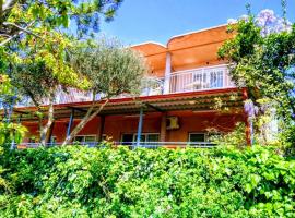 Rooms & Apartments Ema, hotel v destinaci Novi Vinodolski