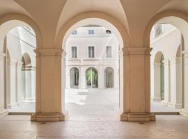 PALAZZO BECCAGUTTI CAVRIANI - Gallery Suite e Frescoes Suite, apartament a Mantova