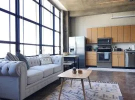 City Loft w/ View of Gay St
