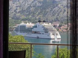 Fortress View apartment