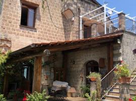 Agriturismo L'Olivara โรงแรมในปิอาโนดิซอร์เรนโต