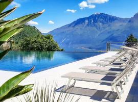 3MÙZEN apartments, hotel din Tremosine Sul Garda