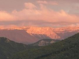 gite les iris, casa de temporada em La Robine