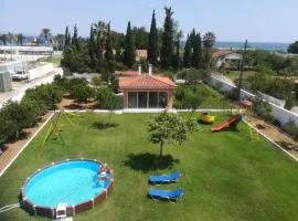 Marathon Beachside Villa 1'min walk from Schinias sandy beach!!!!