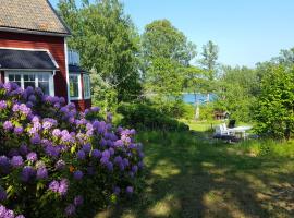 Villa Nyborg - By the Sea, cottage in Stockholm