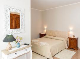 Lu Lioni Rooms, holiday rental in San Teodoro