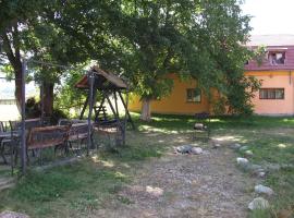 Pensiunea Mir, hotel con campo de golf en Bran