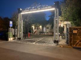 Bungalows & Albergue La Playa, tjaldstæði í Logroño