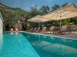 Villa Stevan: Sveti Stefan şehrinde bir otel