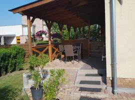 Pagrepe apartman, beach rental in Balatonvilágos