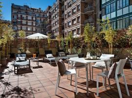 Eric Vökel Boutique Apartments - Gran Vía Suites, hotelli Barcelonassa lähellä maamerkkiä Joan Miró Park
