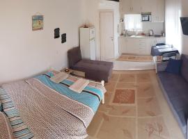 Safe and cozy studio in Xanthi!, apartment in Xanthi