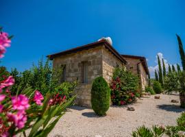 Gujadani Villa, cabaña o casa de campo en Simou