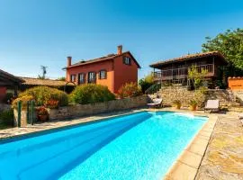 Casa de Aldea con Piscina Calefactada