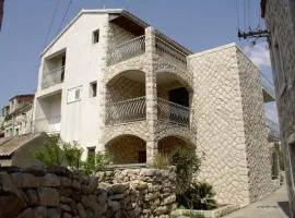 Apartments Vini and Ivana