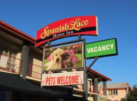 Spanish Lace Motor Inn, motel in Townsville