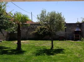 Casa Rural Villa de Ambel, seosko domaćinstvo u gradu Ambel