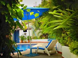 Casa las Flores, hotel in Puerto Vallarta