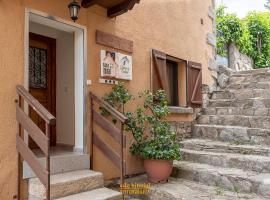 Los Navazuelos, family hotel in Hoyos del Espino